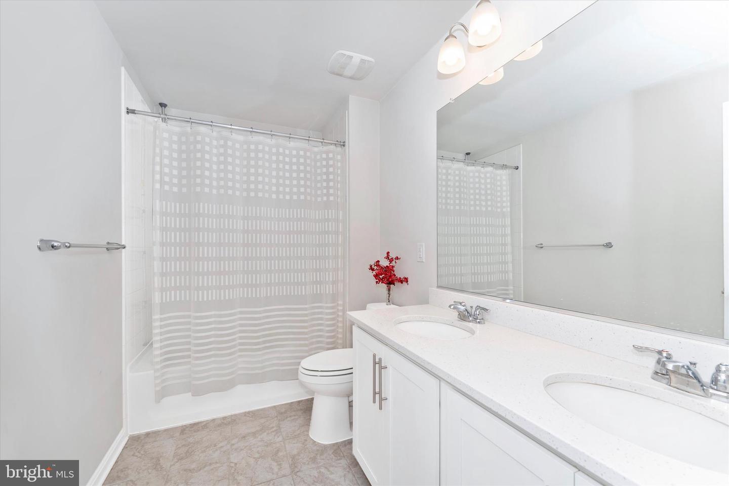 5774 Guilford Garden Ter Property Photo 40
