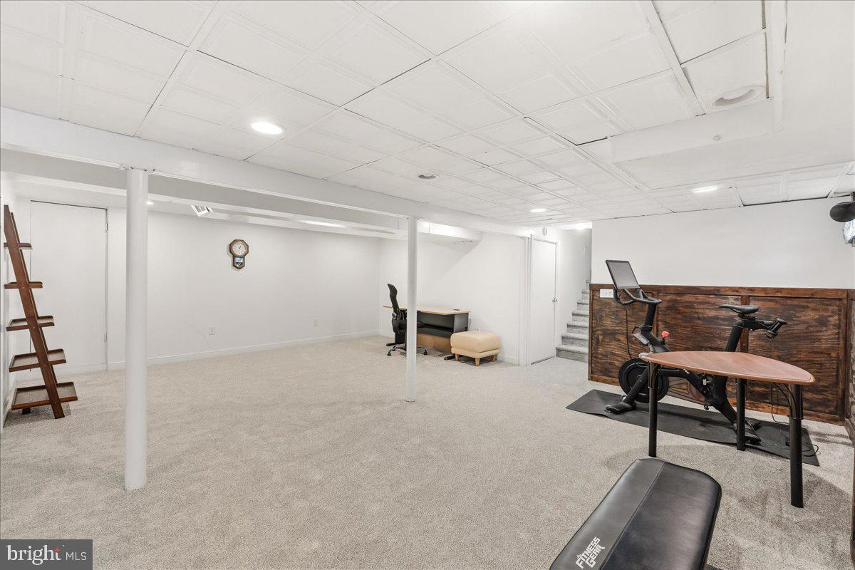 902 Pine Ave Property Photo 26