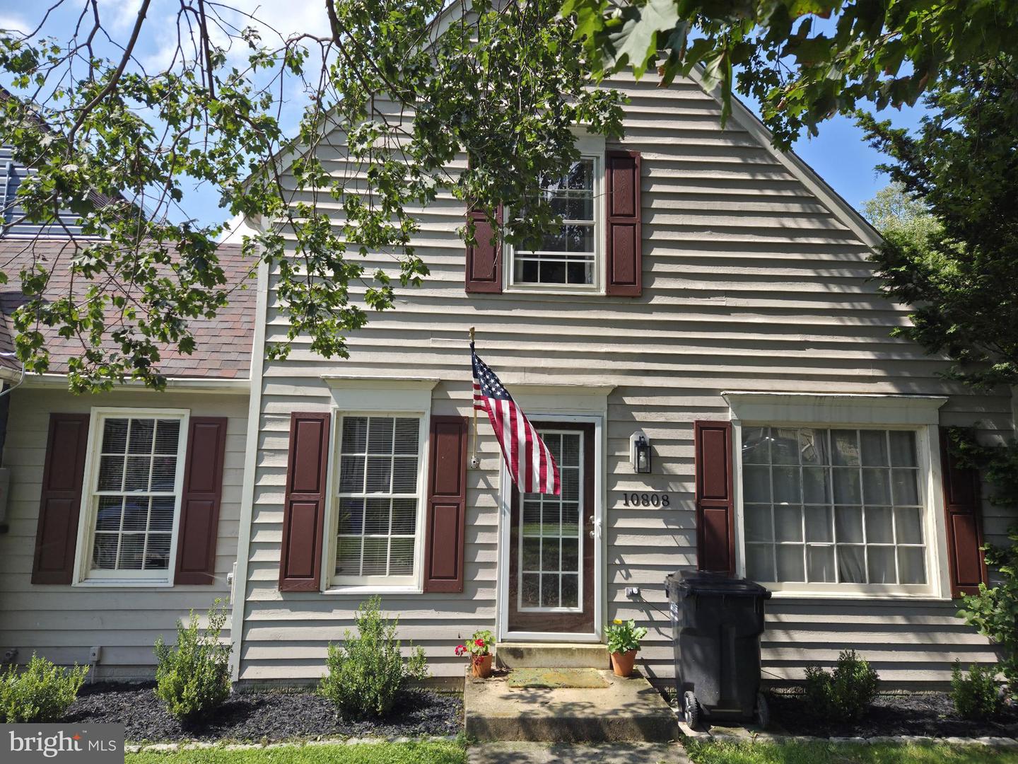 10808 Lake Square Property Photo 1