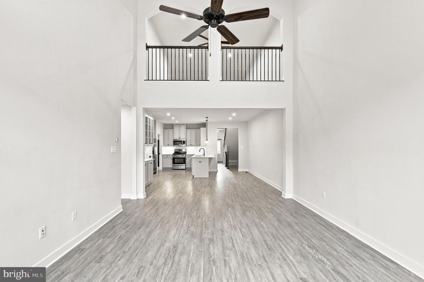 6141 Dock St Property Photo 13