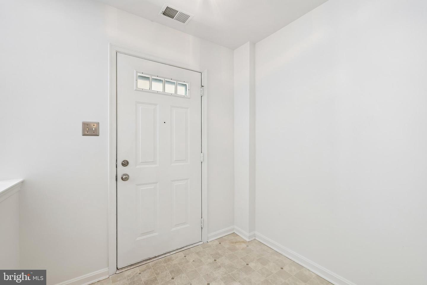 2639 Warren Way #1 8 Property Photo 11