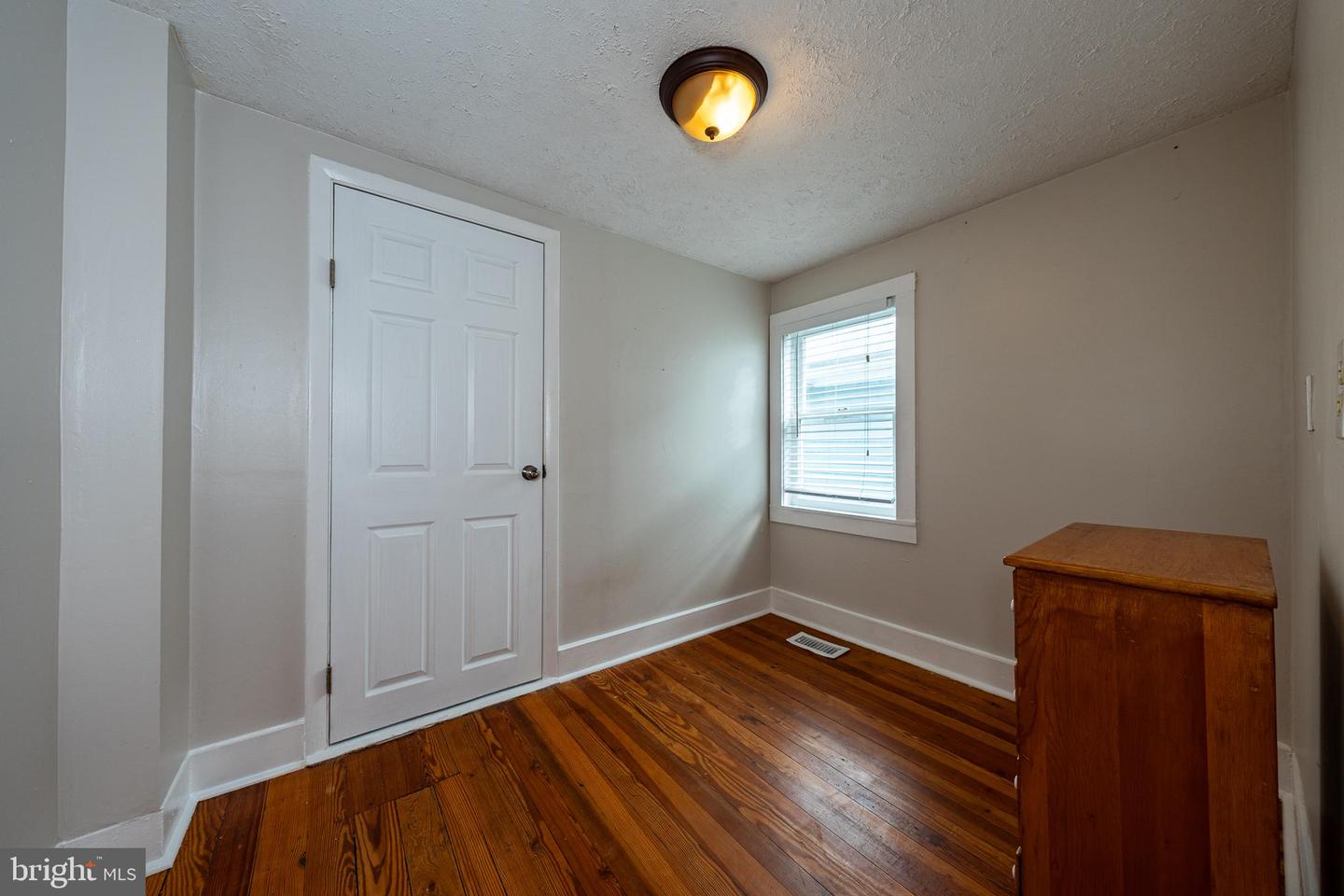 236 S Carroll St Property Photo 14
