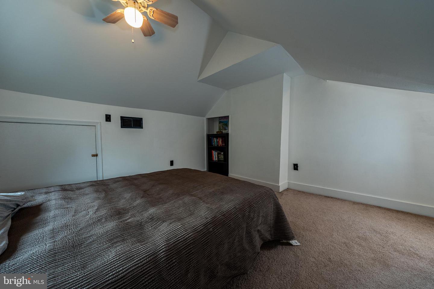 236 S Carroll St Property Photo 18