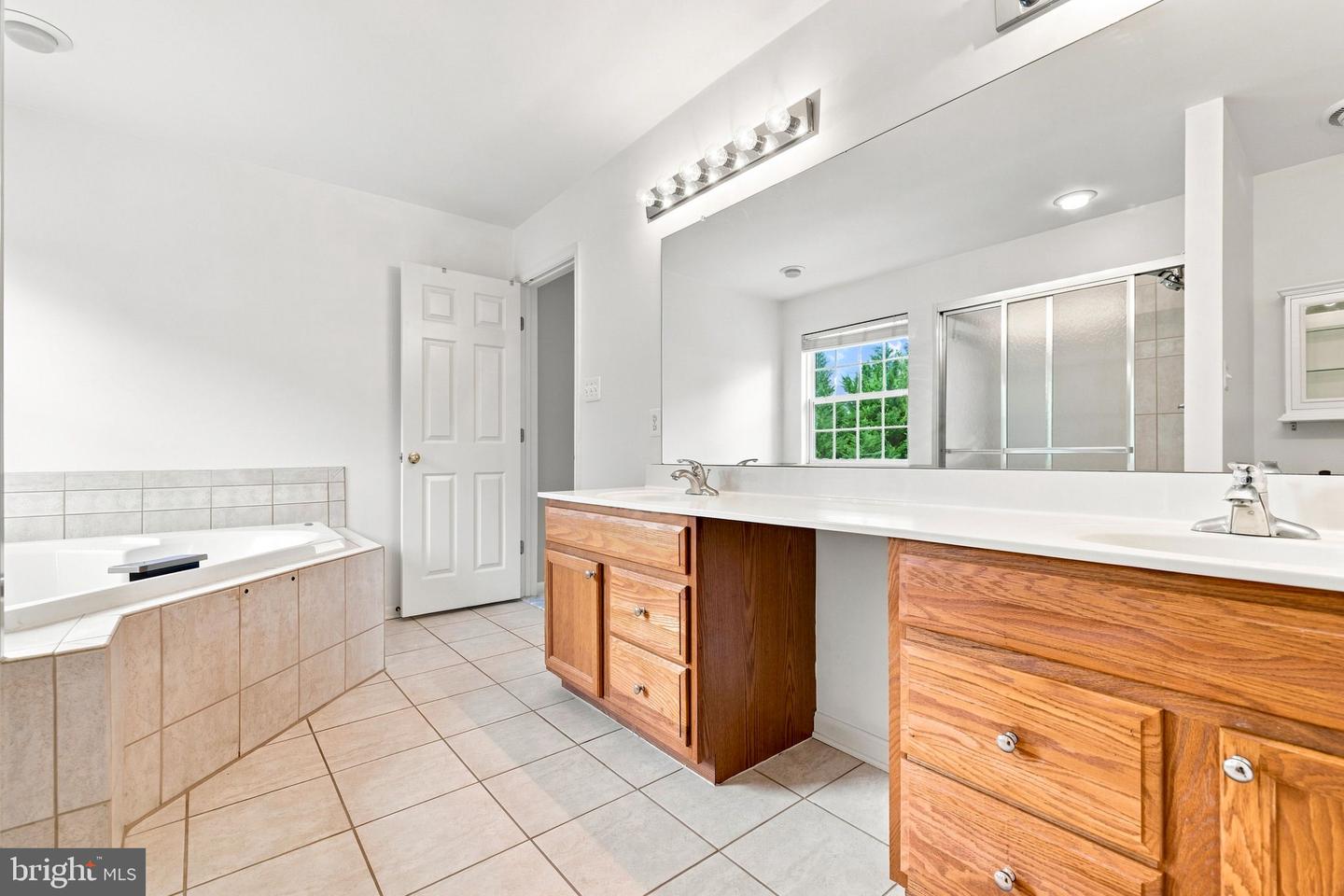 4802 Clarendon Dr Property Photo 55
