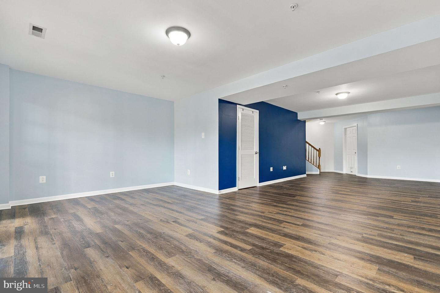 163 Fiona Way Property Photo 40