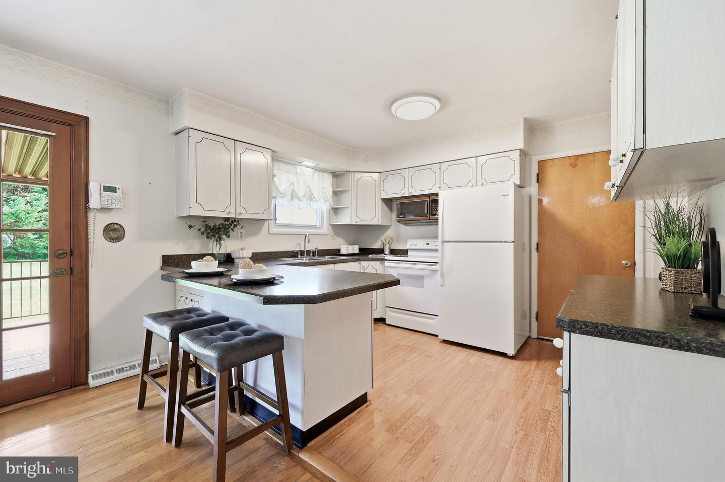 2 James St Property Photo 17