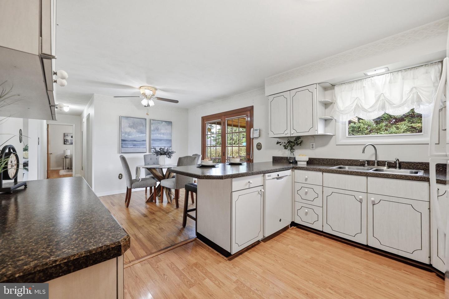 2 James St Property Photo 19