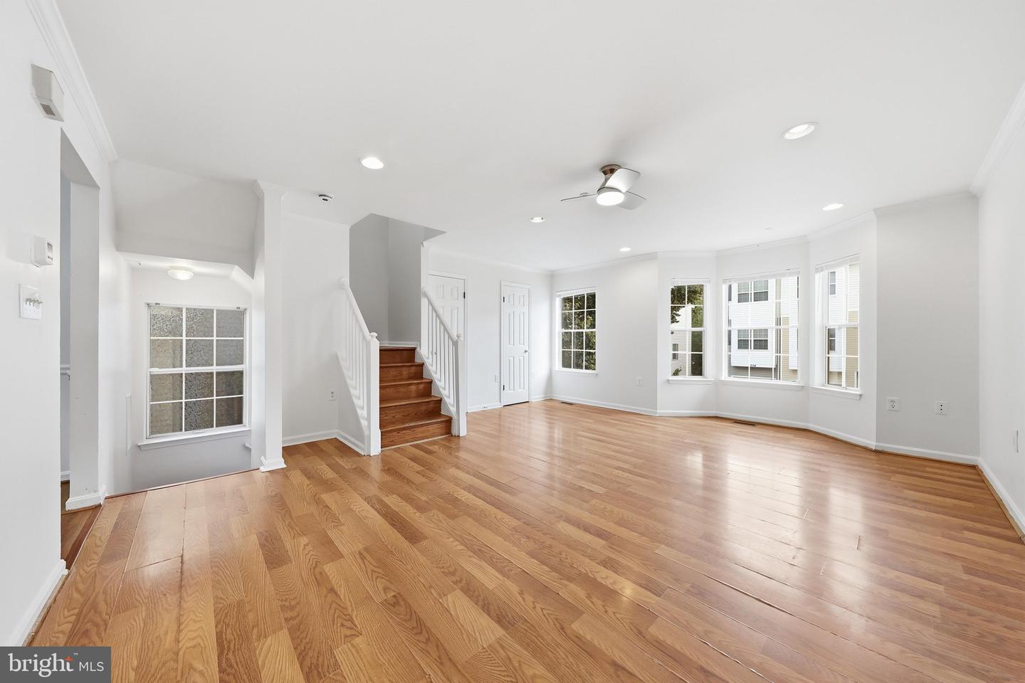 1333 Hampshire Dr #e Property Photo 7