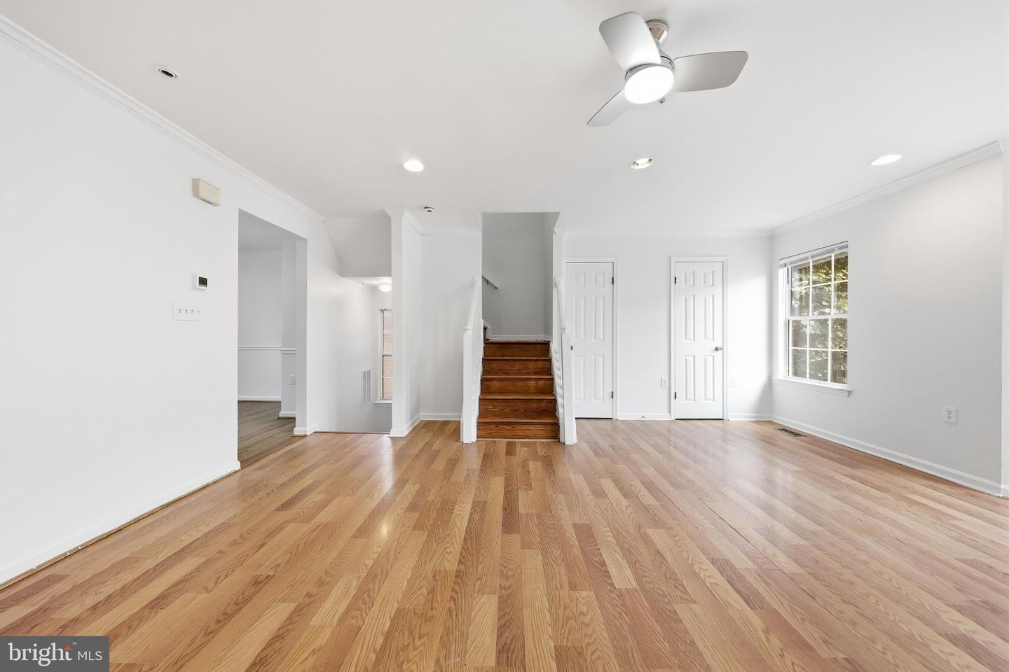 1333 Hampshire Dr #e Property Photo 10