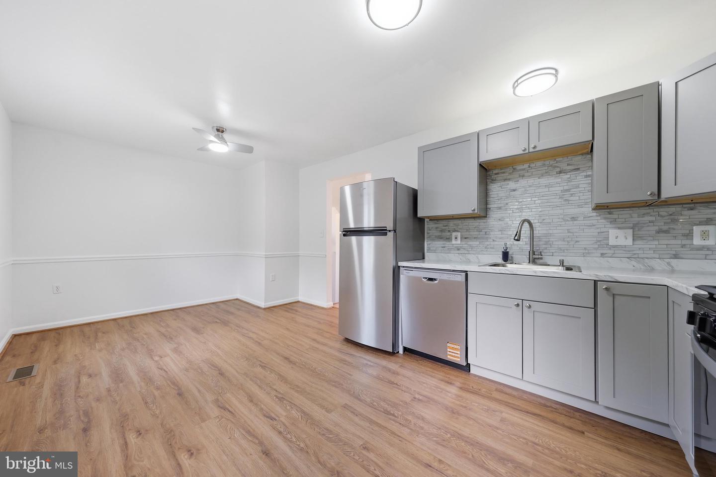 1333 Hampshire Dr #e Property Photo 14