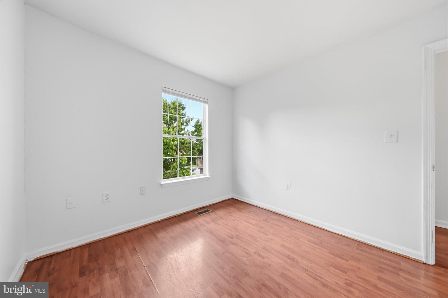 1333 Hampshire Dr #e Property Photo 30