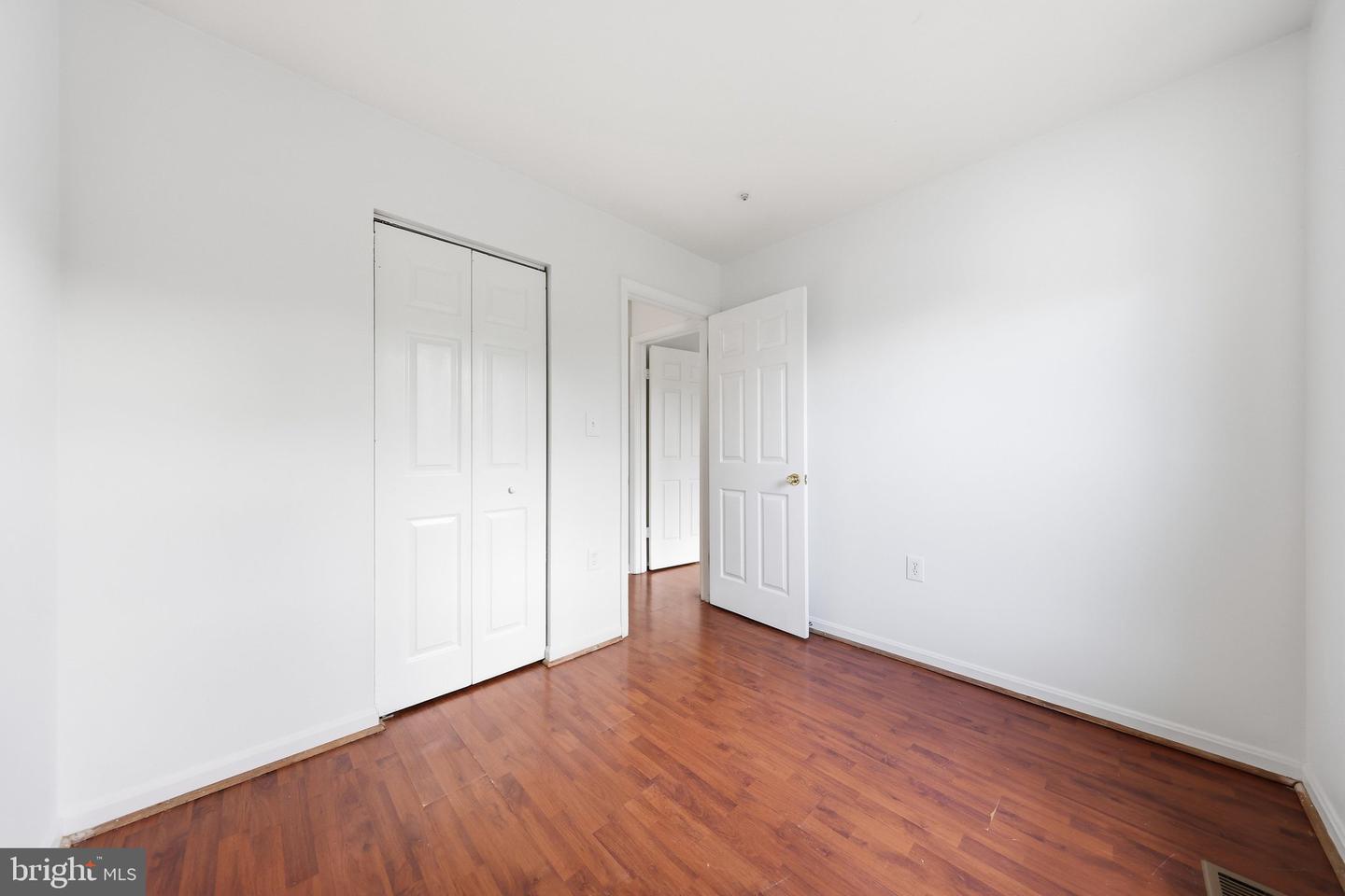 1333 Hampshire Dr #e Property Photo 34
