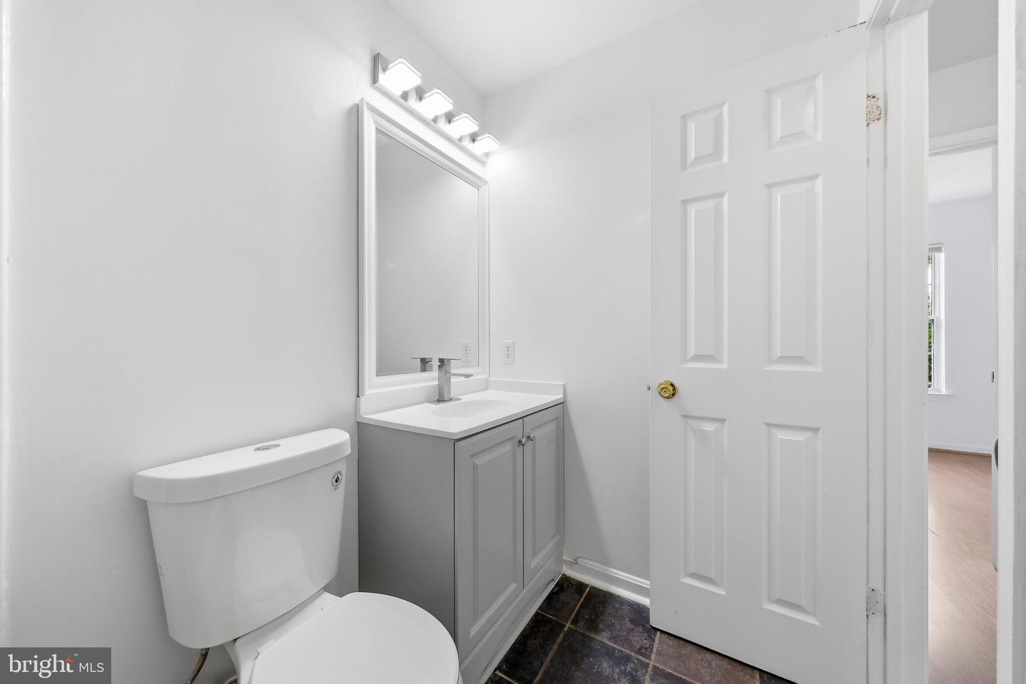 1333 Hampshire Dr #e Property Photo 36