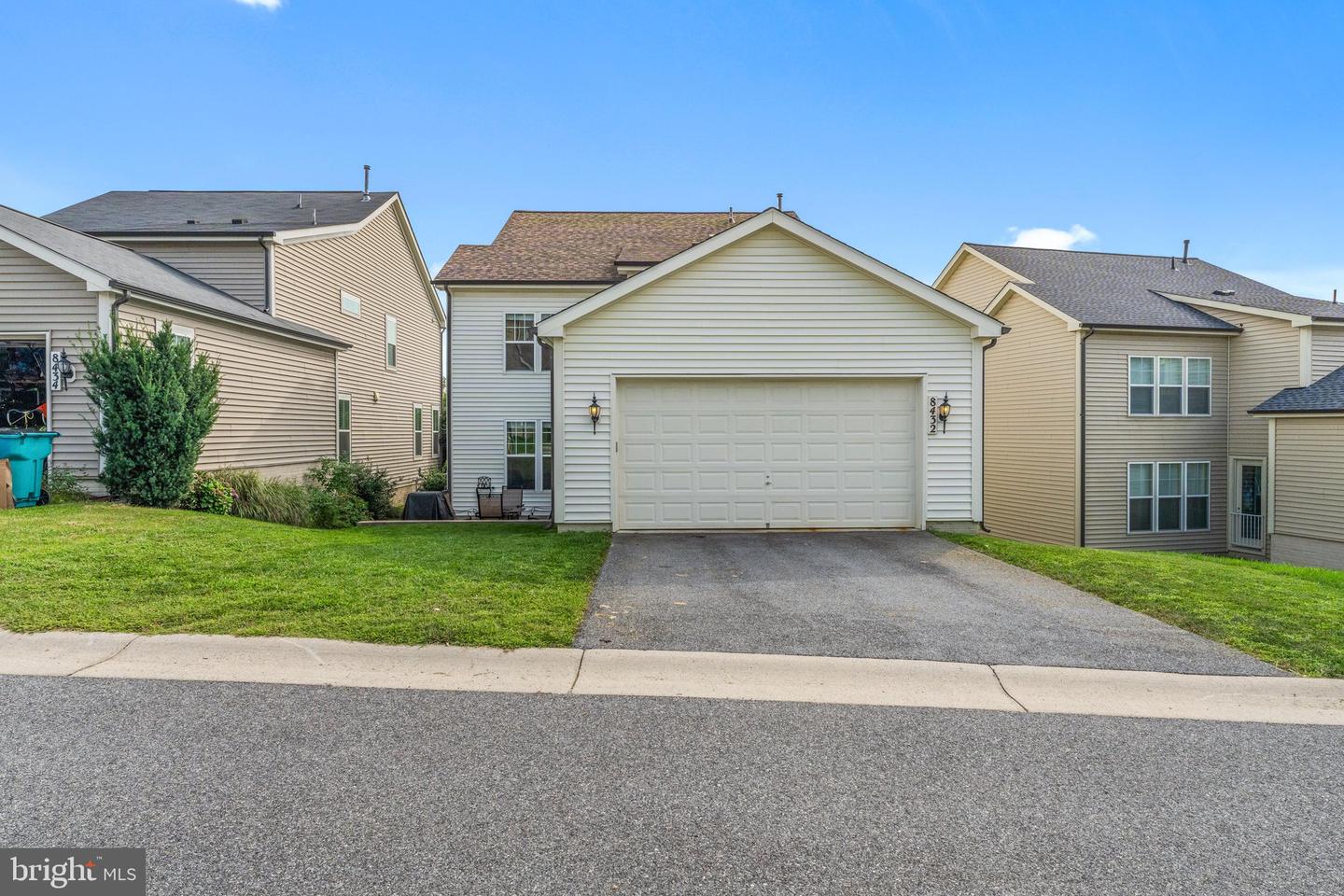 8432 Cliffview Ln Property Photo 43