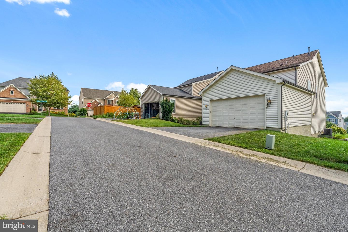 8432 Cliffview Ln Property Photo 44