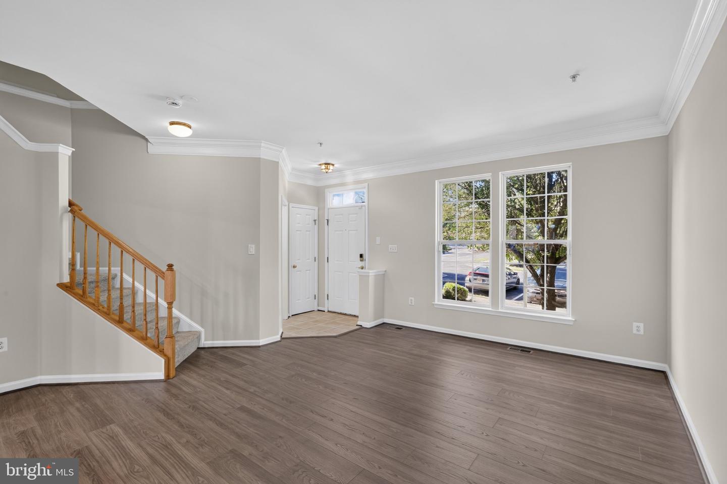 104 Fiona Way Property Photo 2
