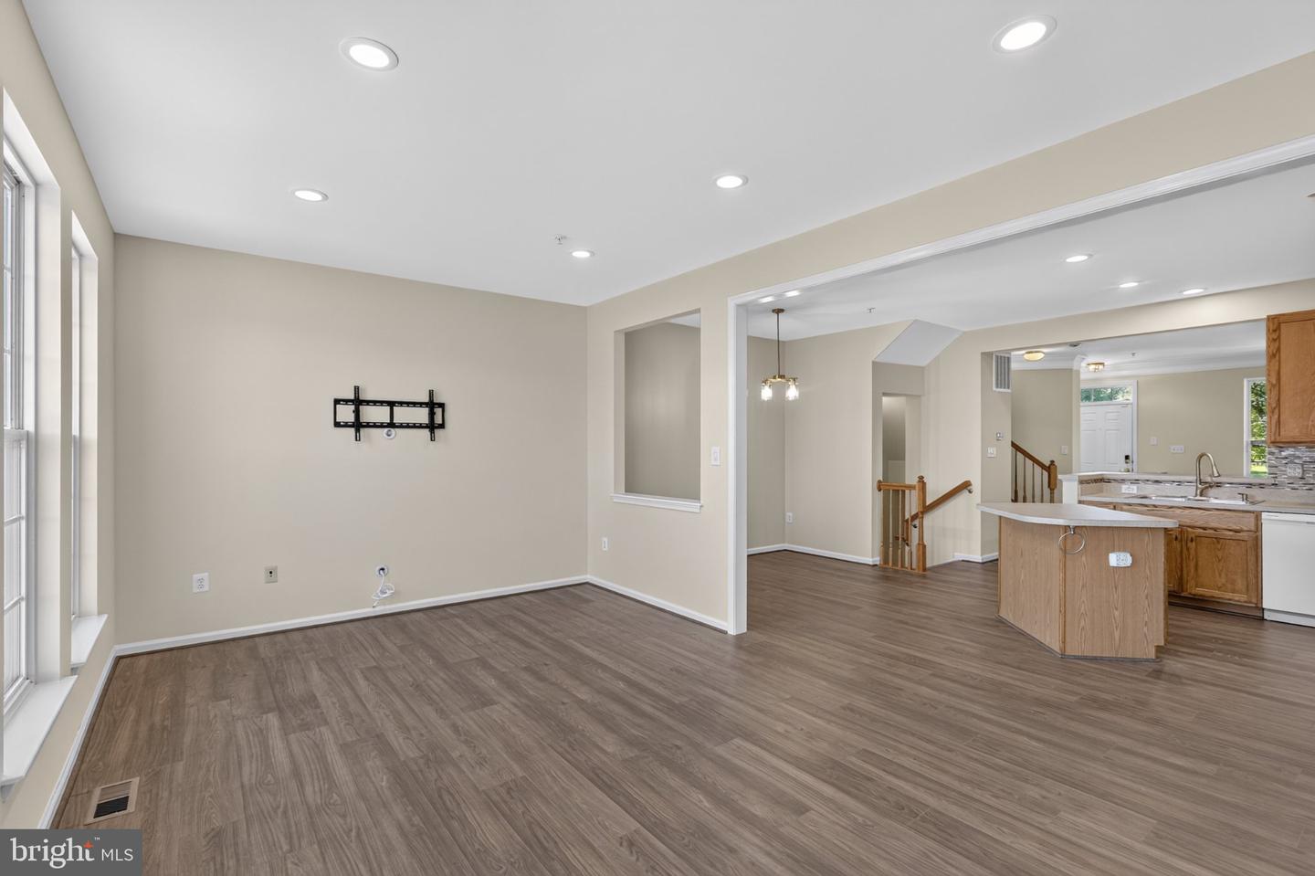 104 Fiona Way Property Photo 13