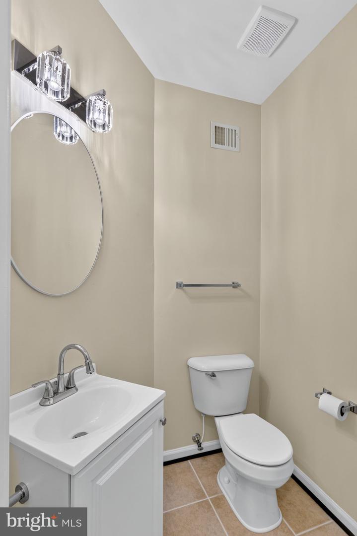 104 Fiona Way Property Photo 14