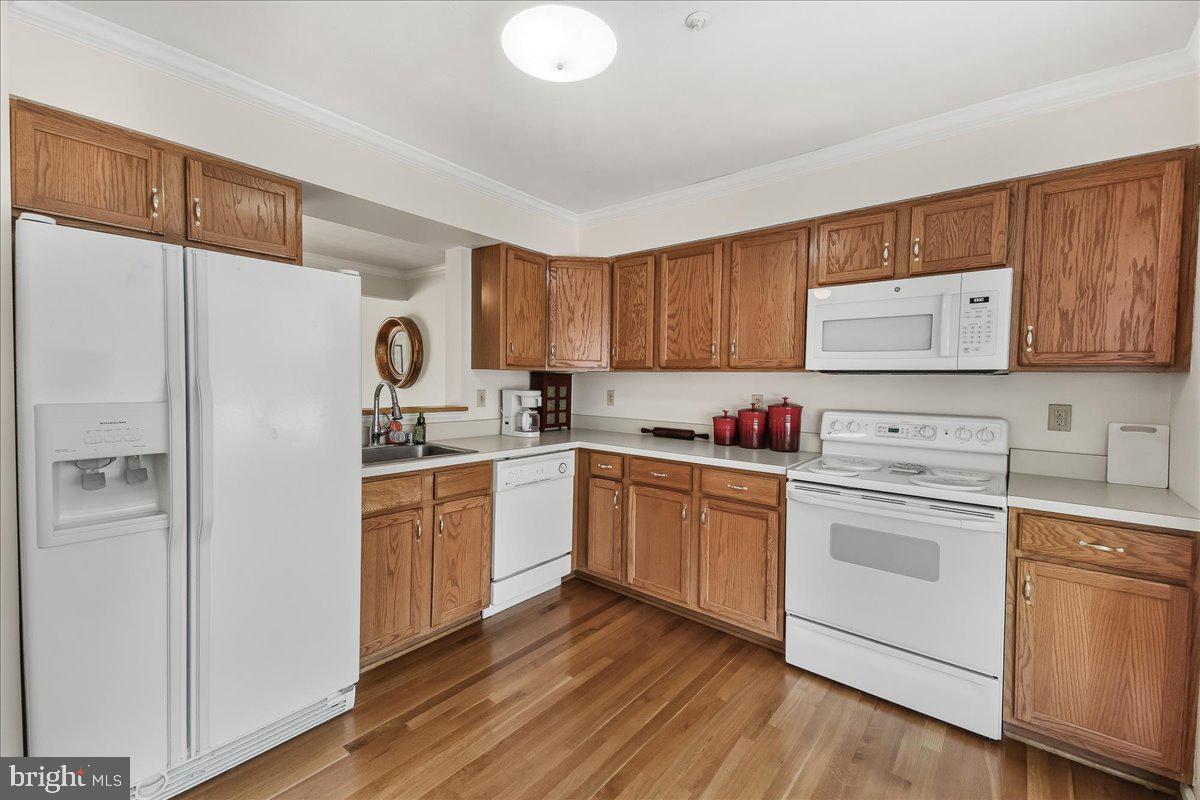 5631 Tessie Ct Property Photo 10