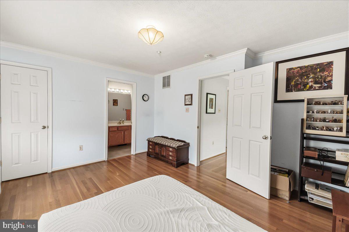5631 Tessie Ct Property Photo 16