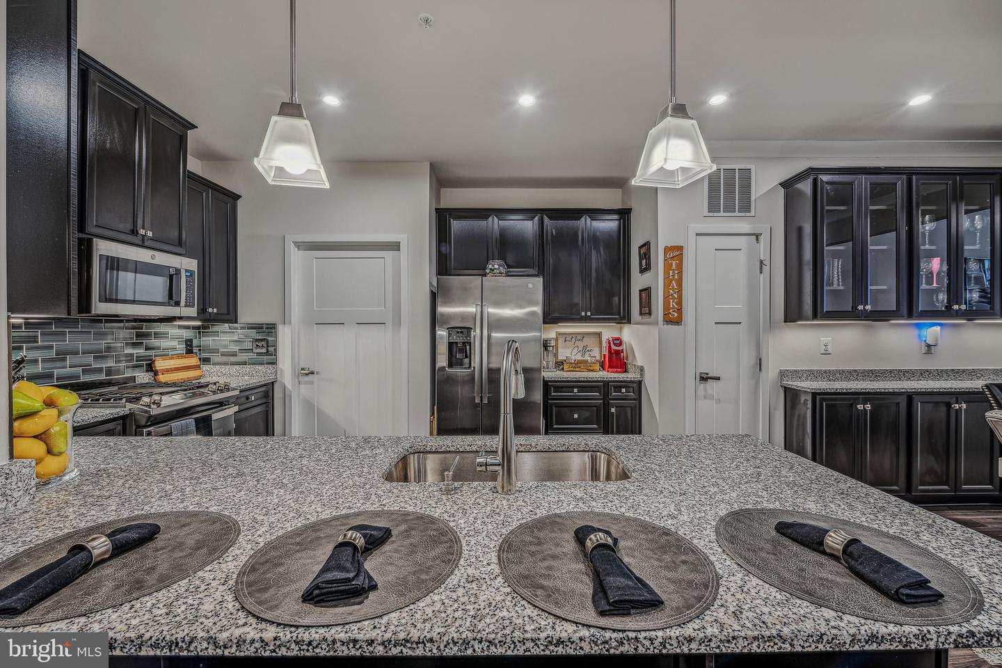 MDFR2088706 Property Photo 8