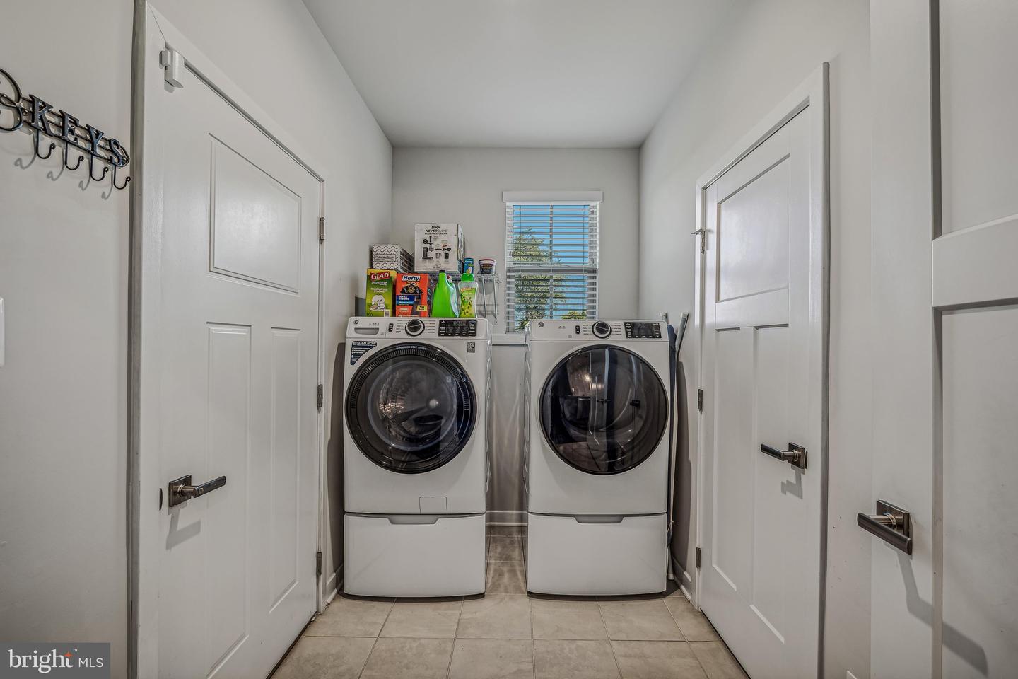 MDFR2088706 Property Photo 22