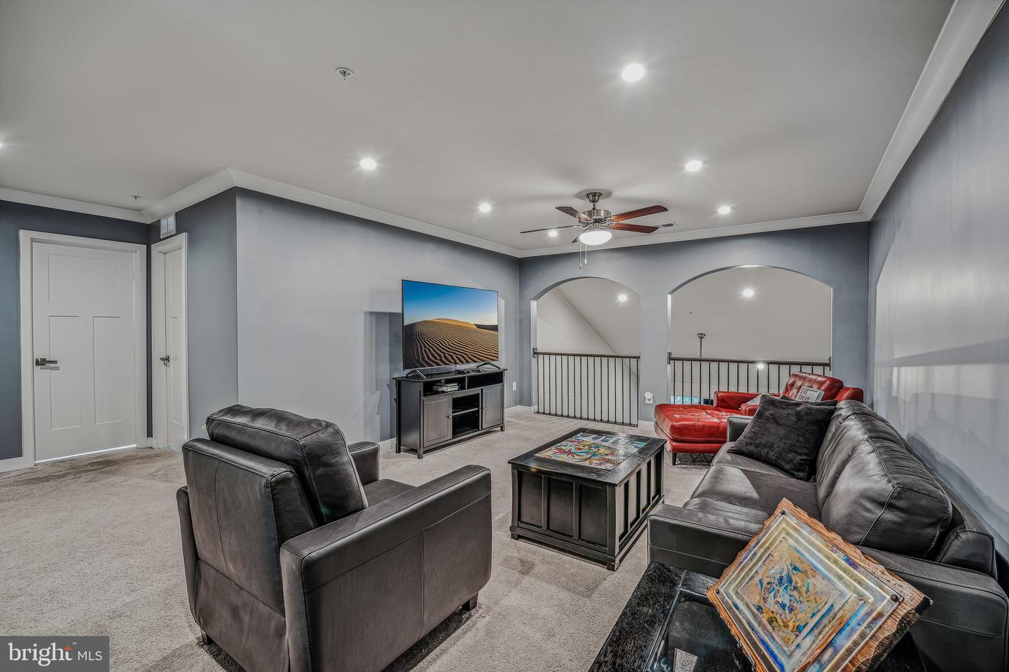 MDFR2088706 Property Photo 23