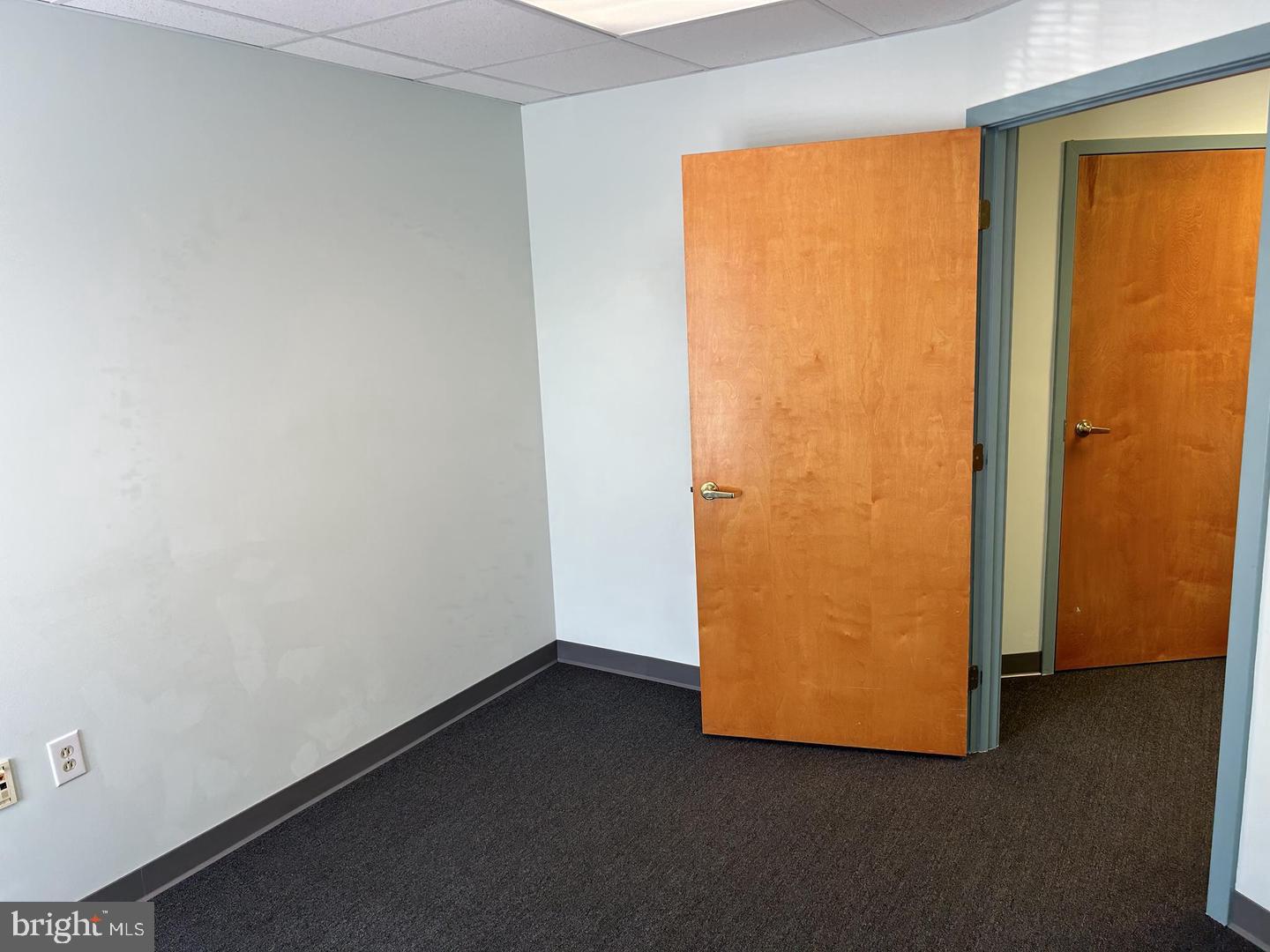 174 Thomas Johnson Dr #suite 202 Property Photo 7