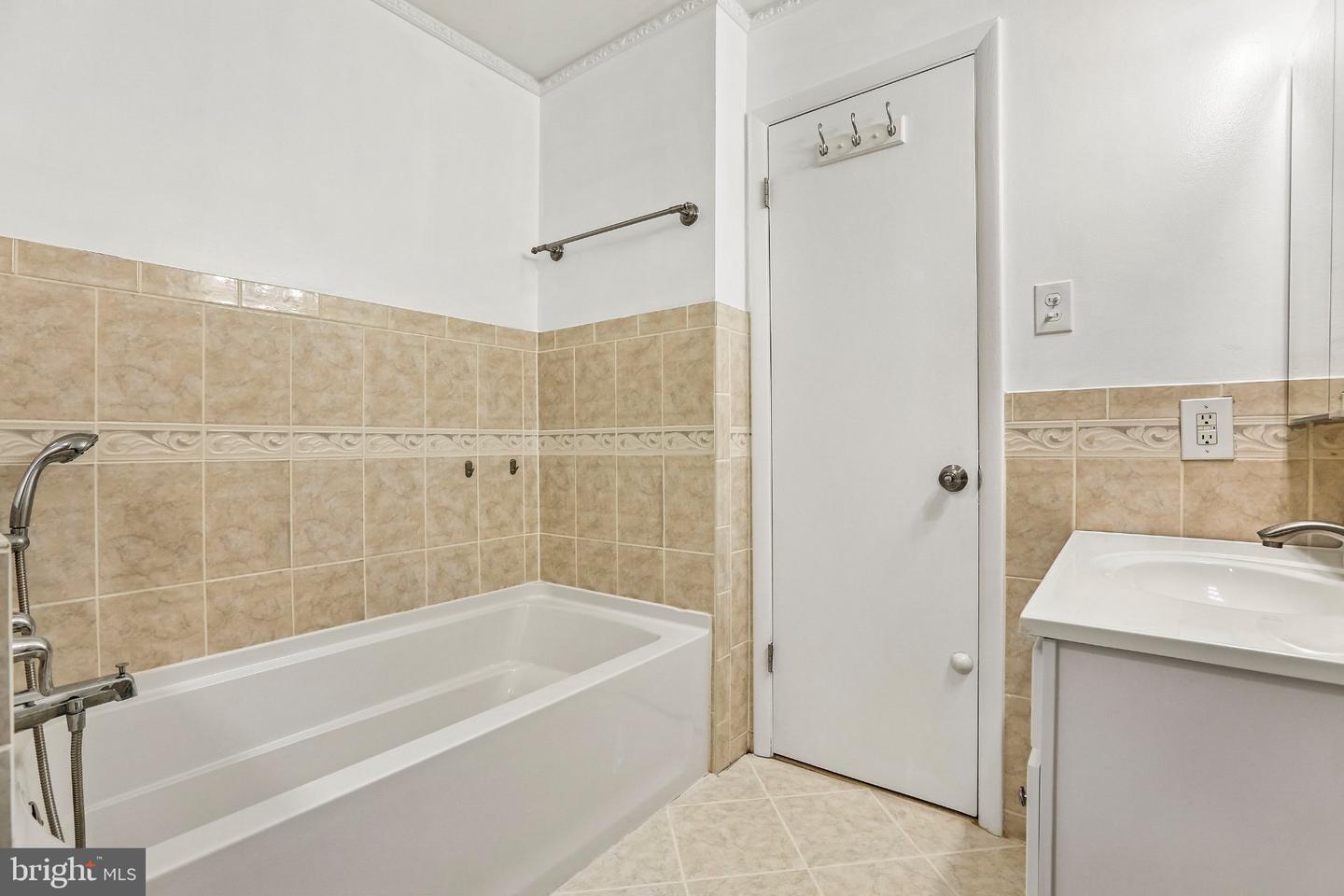 6914 Alex Ct Property Photo 28
