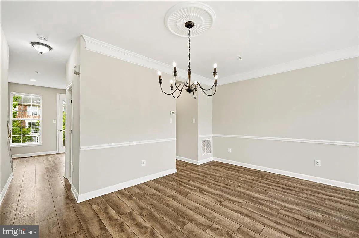 3706 Singleton Ter Property Photo 3