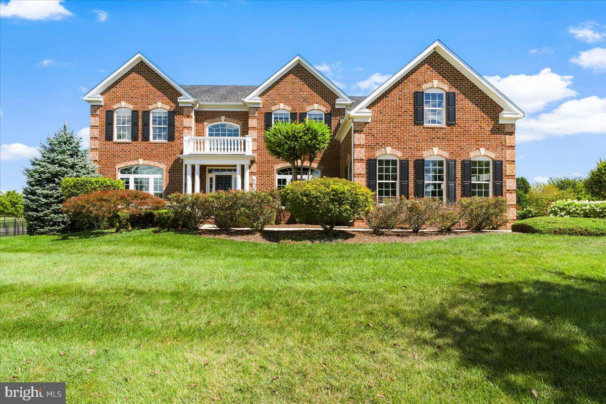 5516 Young Family Trl W Property Photo 2
