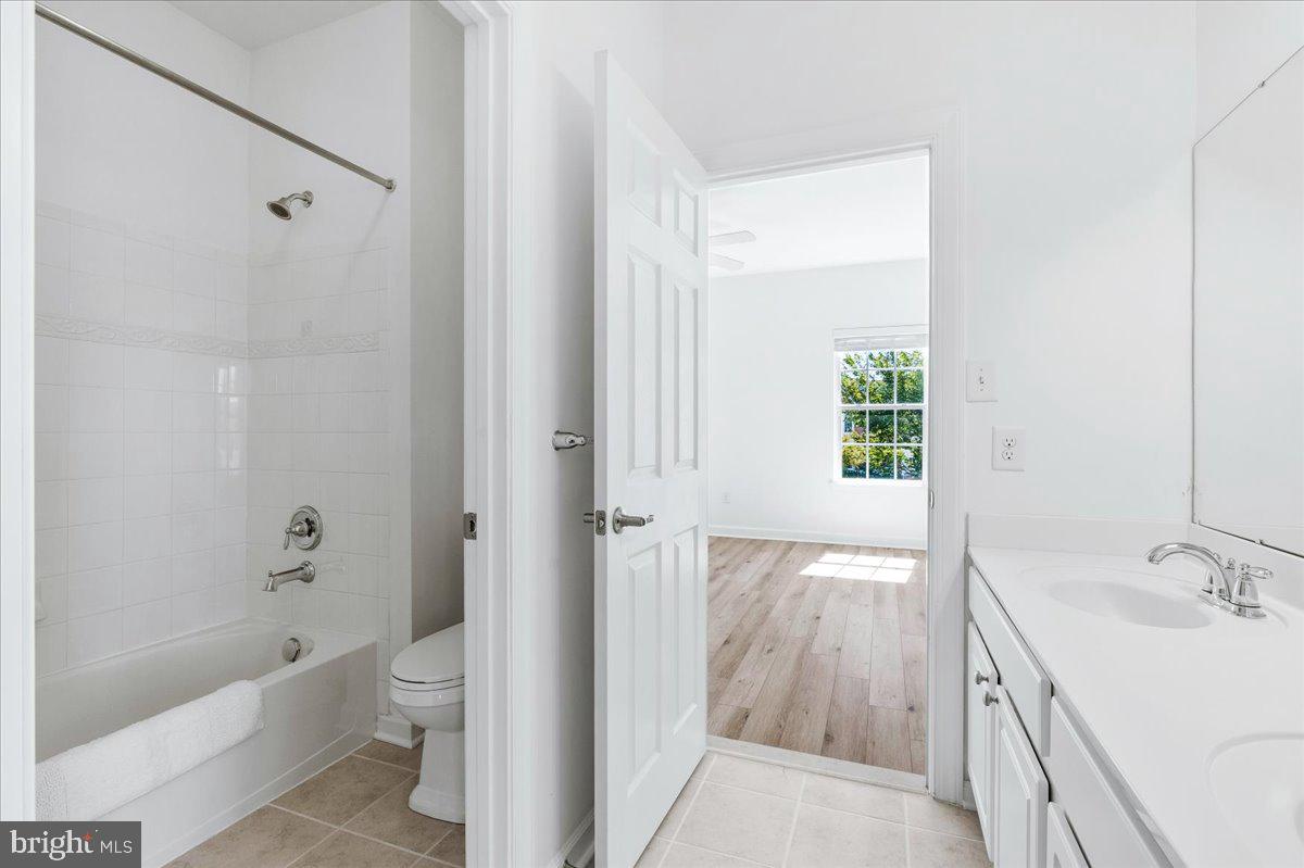 5516 Young Family Trl W Property Photo 46