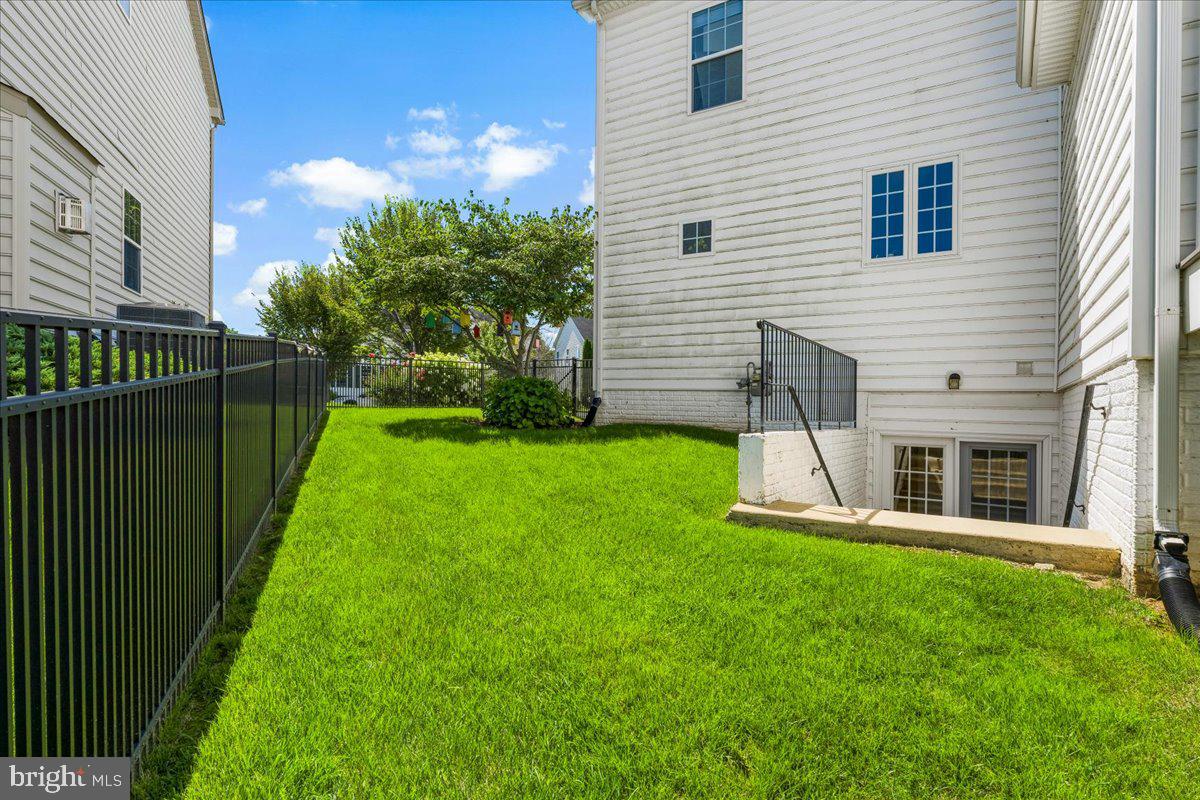 5516 Young Family Trl W Property Photo 84