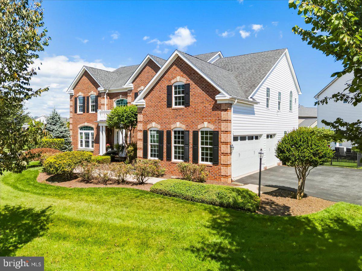 5516 Young Family Trl W Property Photo 89