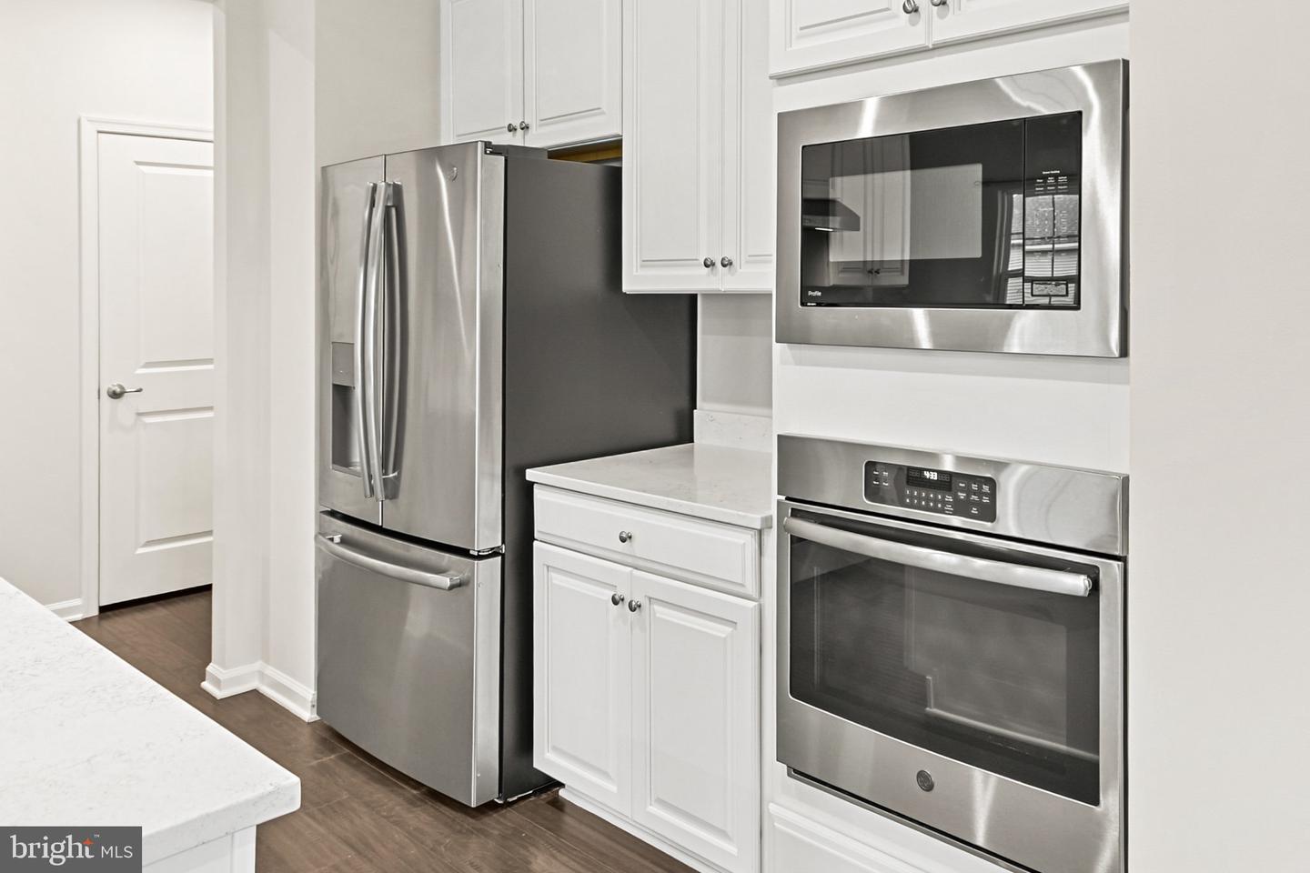 12 Dean Ln Property Photo 16