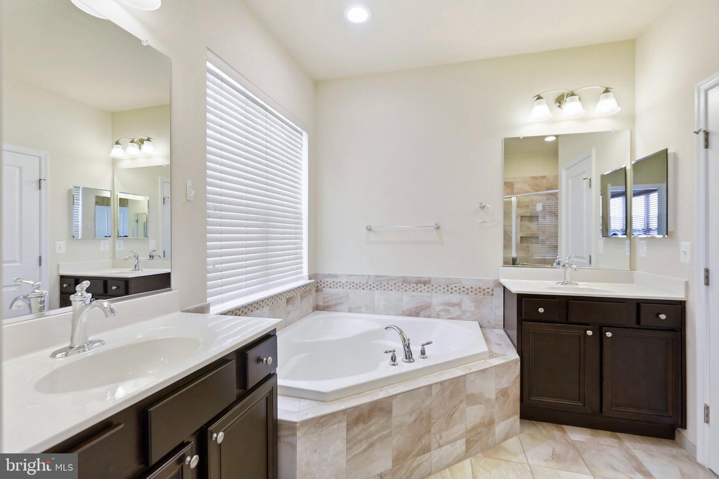 3040 Jacobs Garden Ln Property Photo 15
