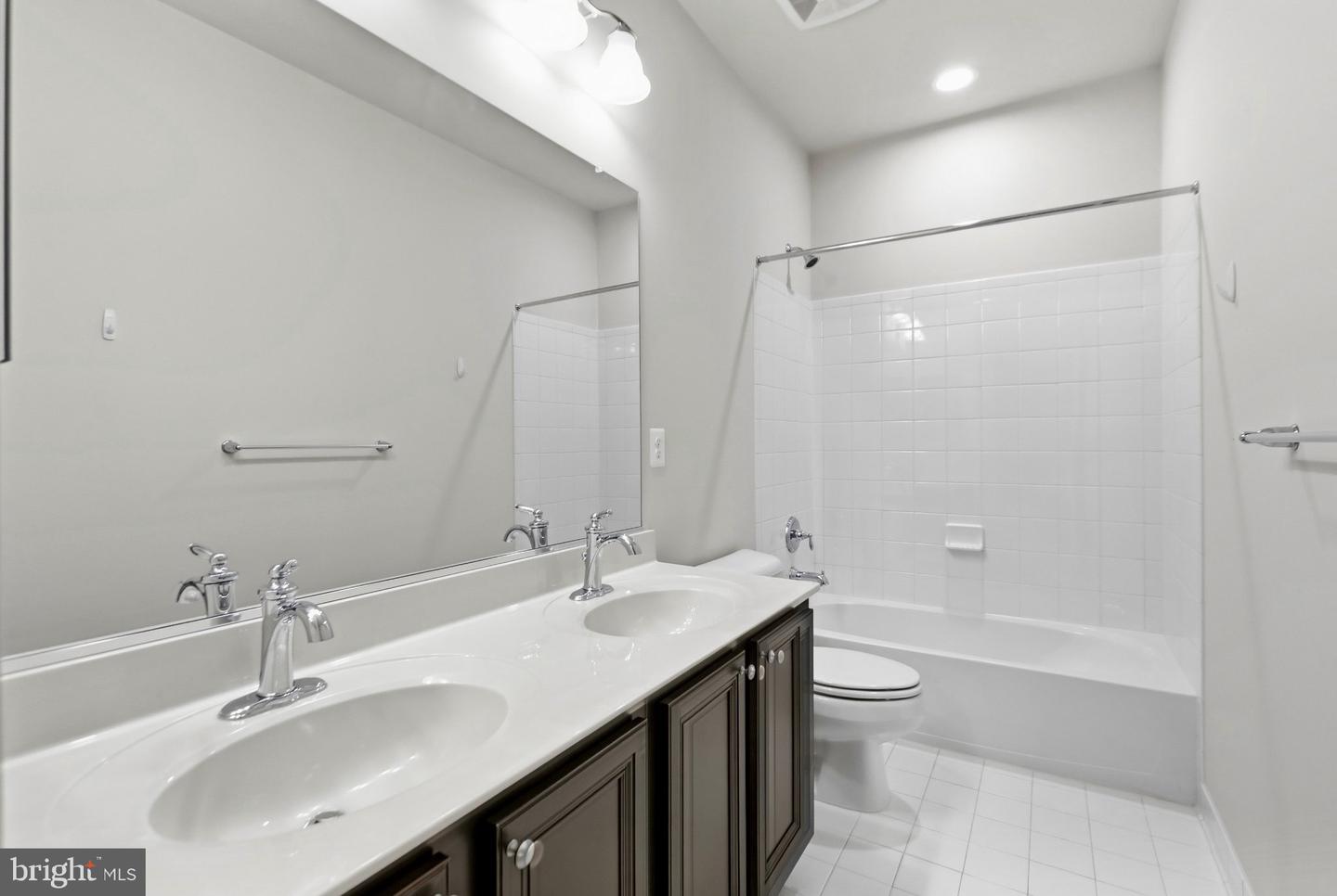 3040 Jacobs Garden Ln Property Photo 19