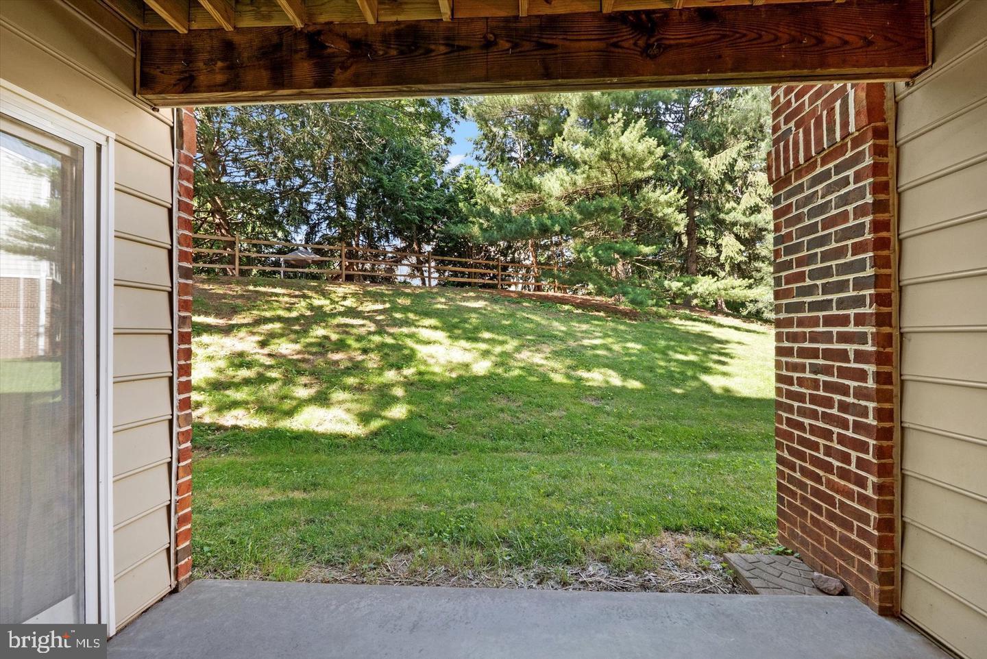 2406 Ellsworth Way #1b Property Photo 8