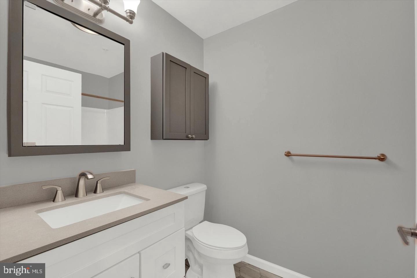 2406 Ellsworth Way #1b Property Photo 16