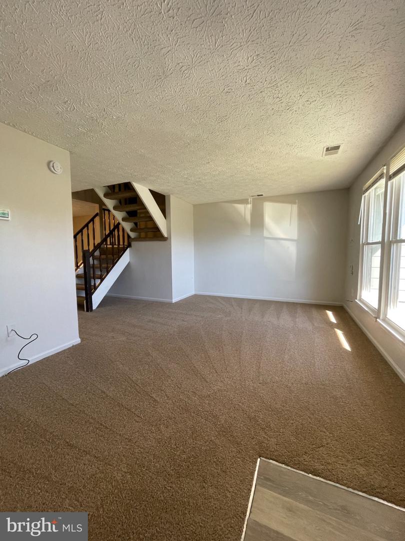 507 Beebe Ct Property Photo 2