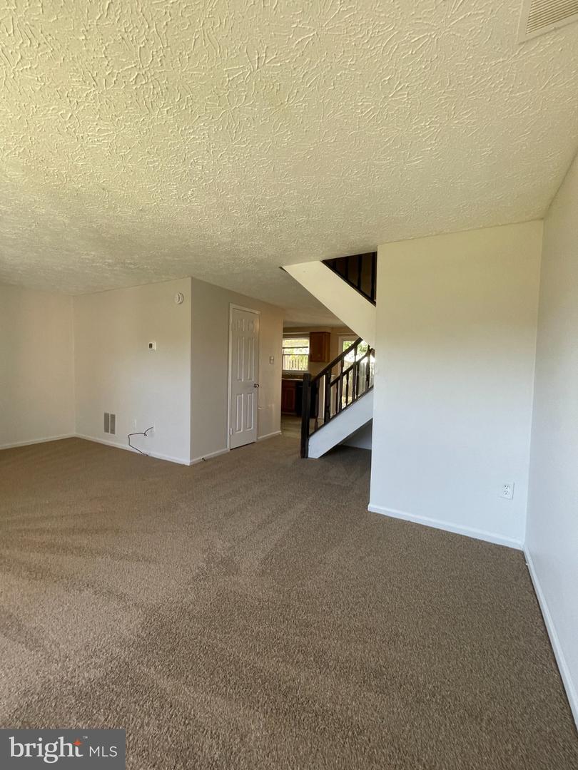 507 Beebe Ct Property Photo 4