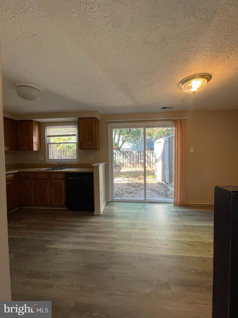 507 Beebe Ct Property Photo 6