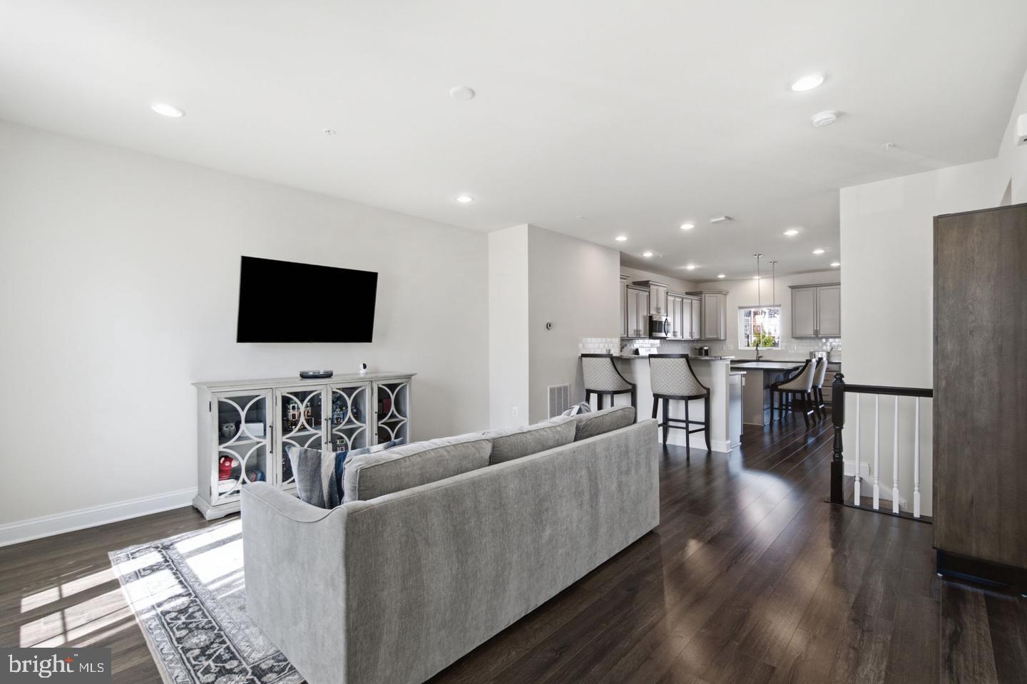 5066 Judicial Way Property Photo 10