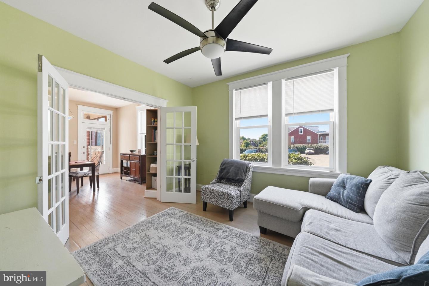 1013 N Market Property Photo 9