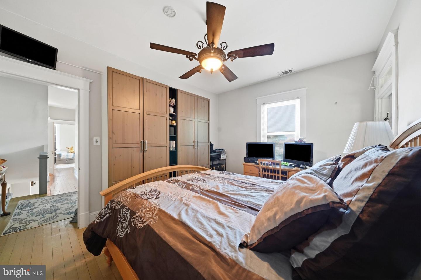 1013 N Market Property Photo 24