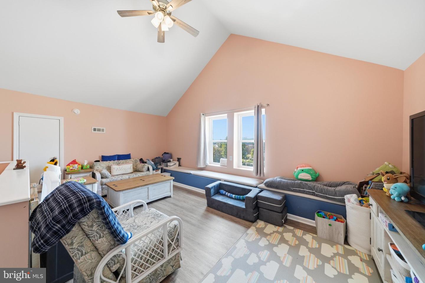 1013 N Market Property Photo 35