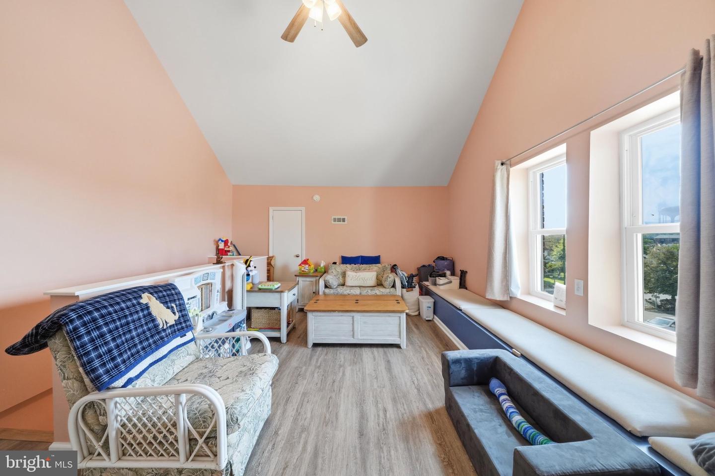 1013 N Market Property Photo 38