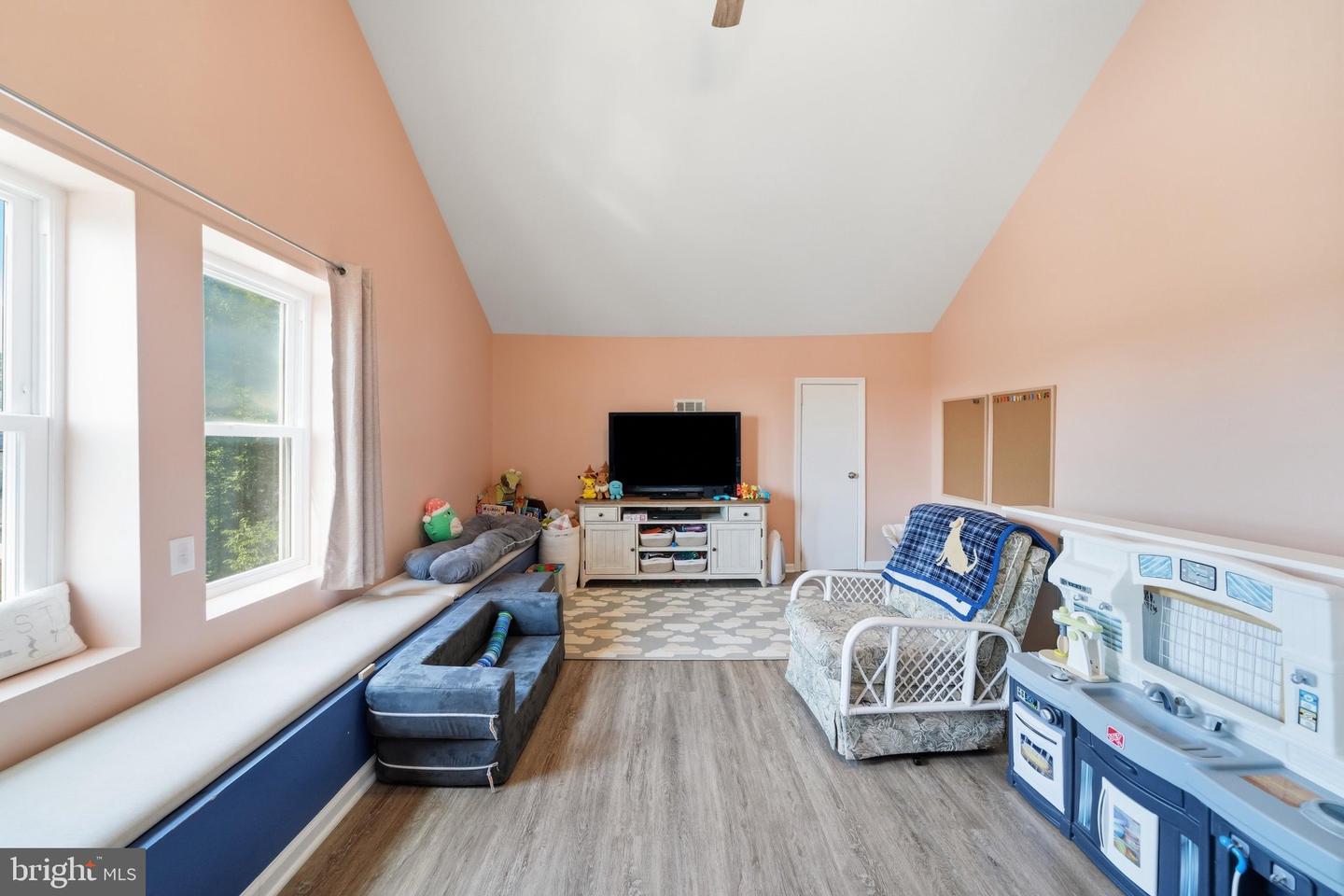 1013 N Market Property Photo 39