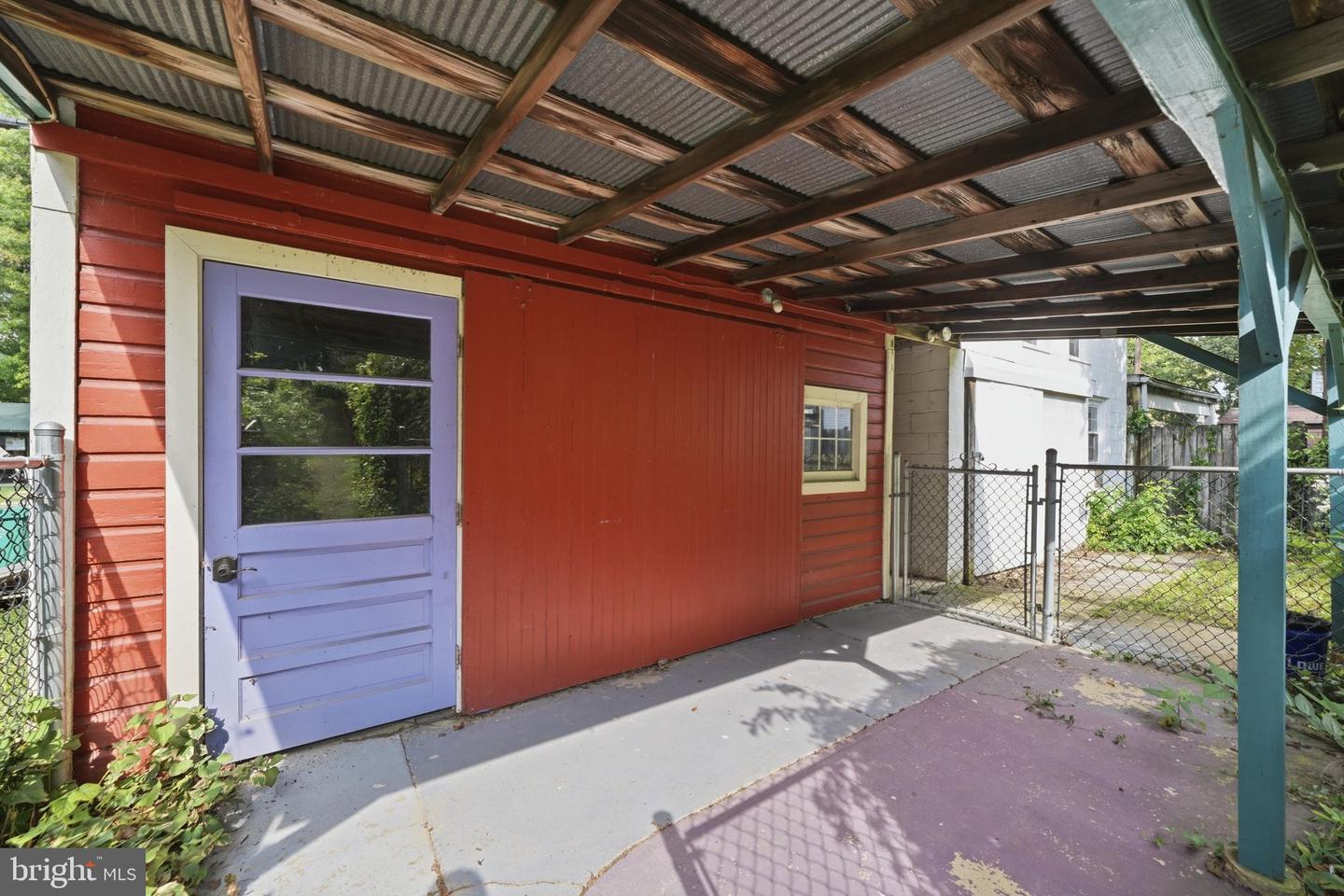 1013 N Market Property Photo 52