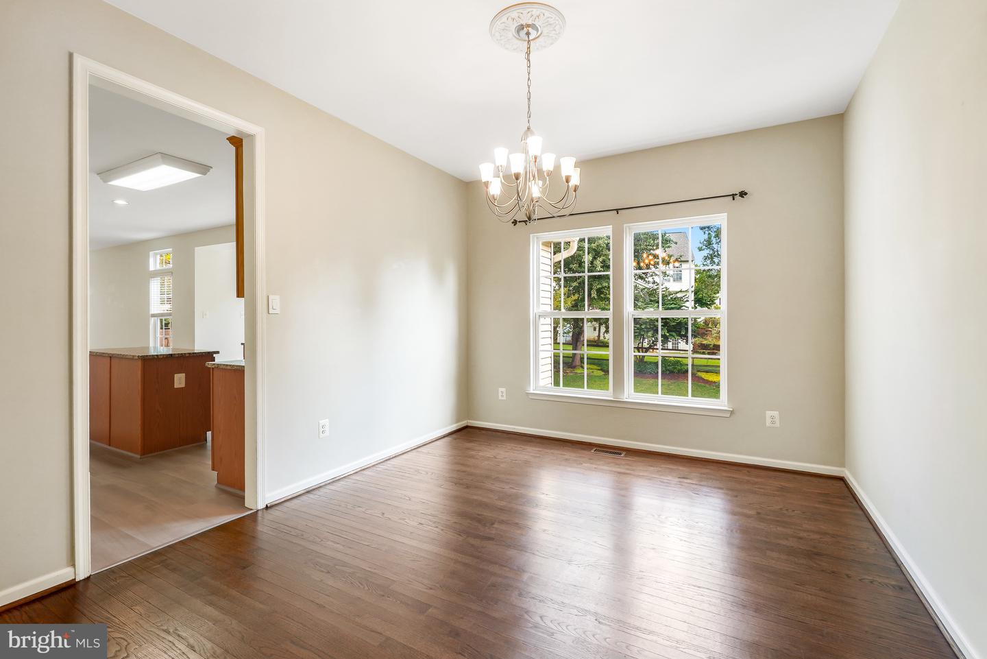 1810 Beech Ct Property Photo 5
